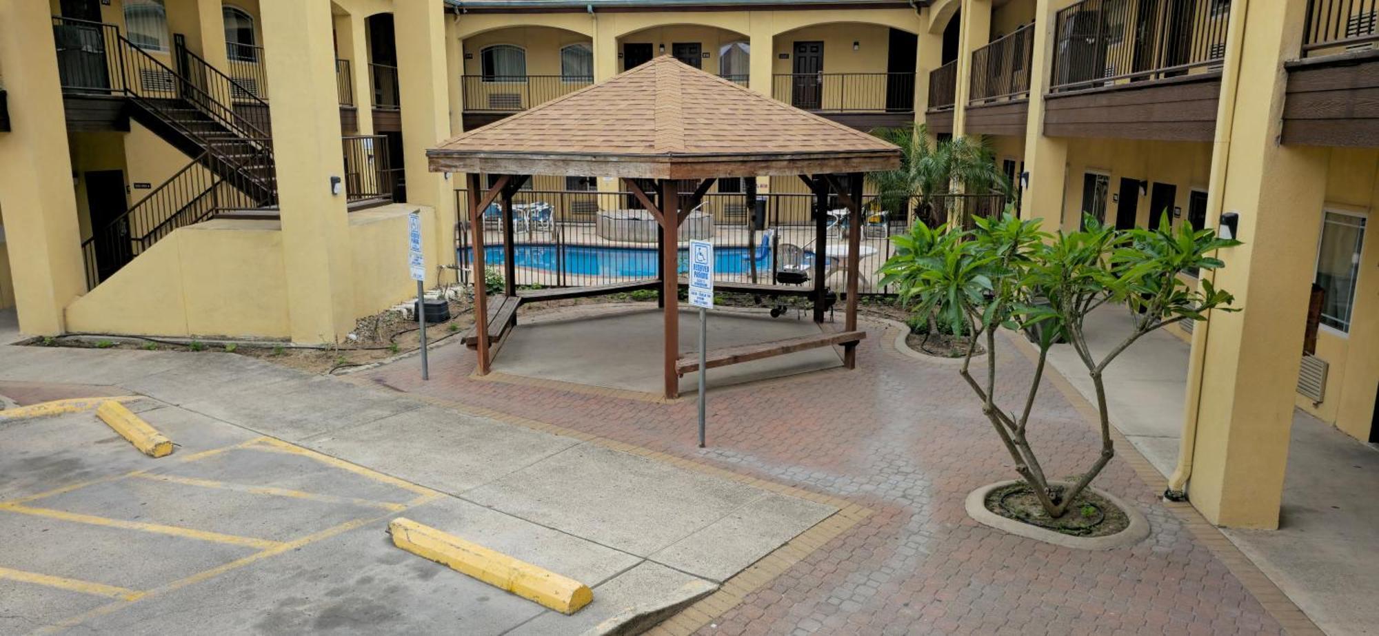 Texas Inn And Suites Rgv Edinburg Extérieur photo